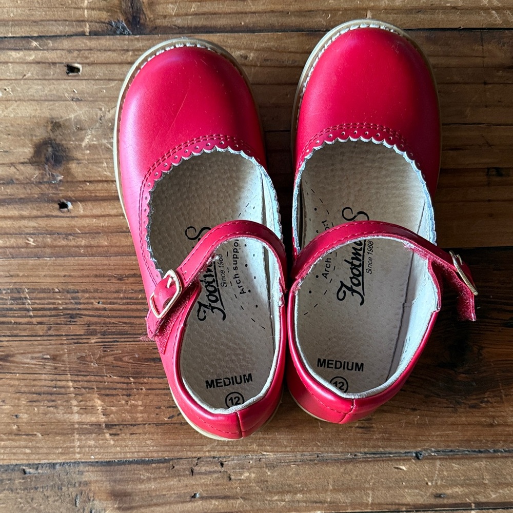 FootMates Red Mary Jane Dress Shoes